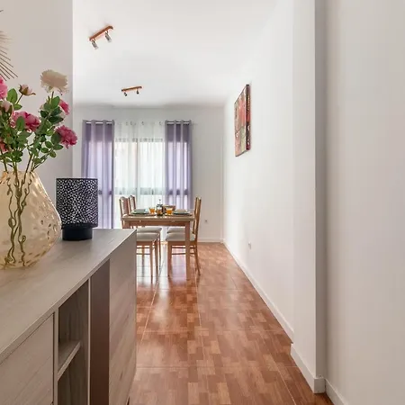 Flatguest La Herradura テルデ